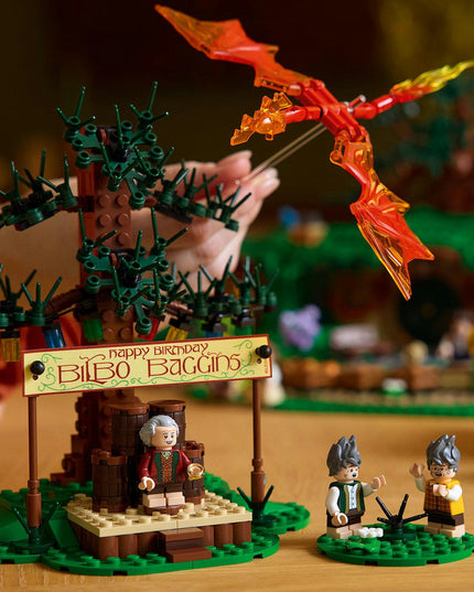 LEGO® ICONS The Lord of the Rings: The Shire™ 10354