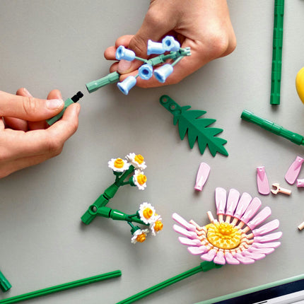 LEGO¬Æ Botanicals Petite Sunny Bouquet Flower Decor Set for Kids 10347