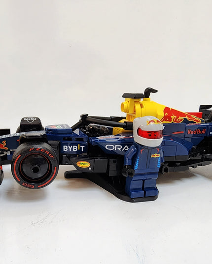 3D Printed F1 Foldable Display Stand