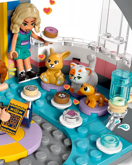 LEGO® Friends Heartlake City Friends Club House 42689