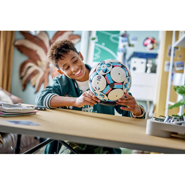 LEGO® Editions Football 43019