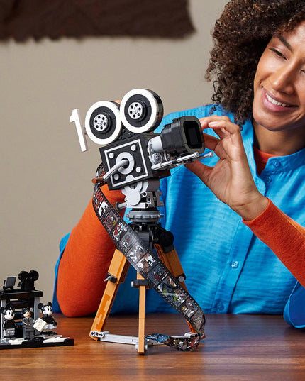 LEGO® ǀ Disney Walt Disney Tribute Camera Building Kit 43230