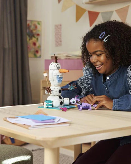 LEGO® ǀ Disney Frozen Olaf and Bruni’s Picnic Fun 43287