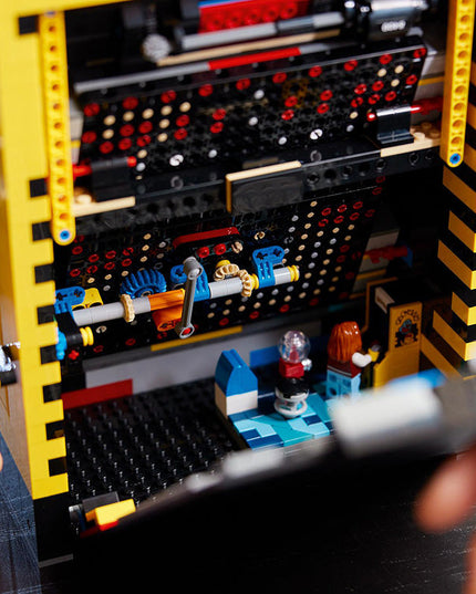 LEGO® ICONS PAC-MAN Arcade Building Kit 10323