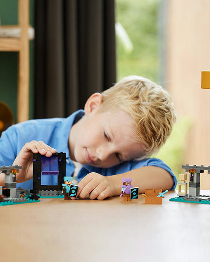 LEGO® Minecraft® The Armoury 21252