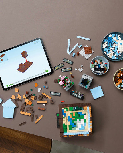 LEGO® Minecraft® The Crafting Table model Set for Adults 21265