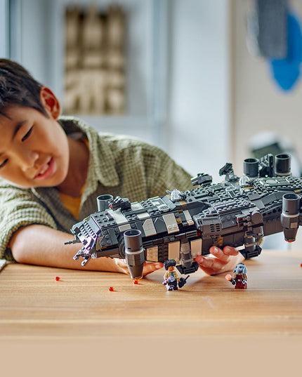 LEGO® Star Wars™ Skeleton Crew The Onyx Cinder Set 75374