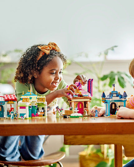 LEGO® ǀ Disney - Disney Princess Market Adventure 43246