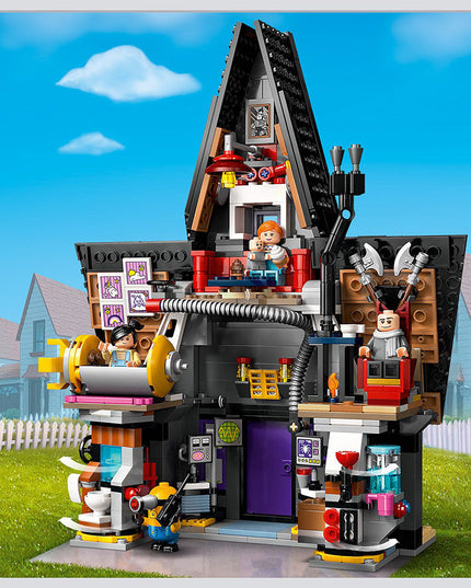 LEGO® Despicable Me 4 Minions and Gru's Family Mansion 75583