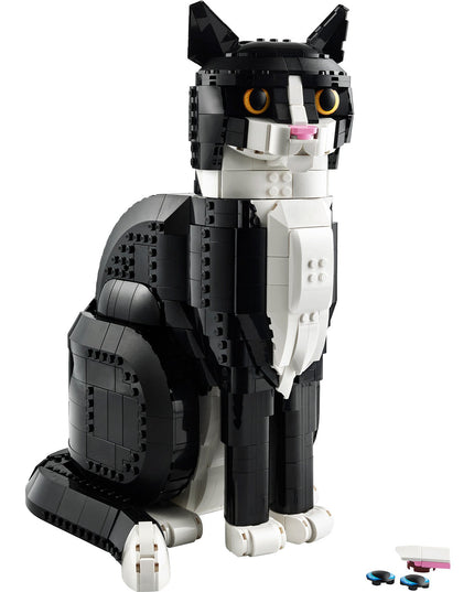 LEGO® Ideas Tuxedo Cat Model Kit 21349