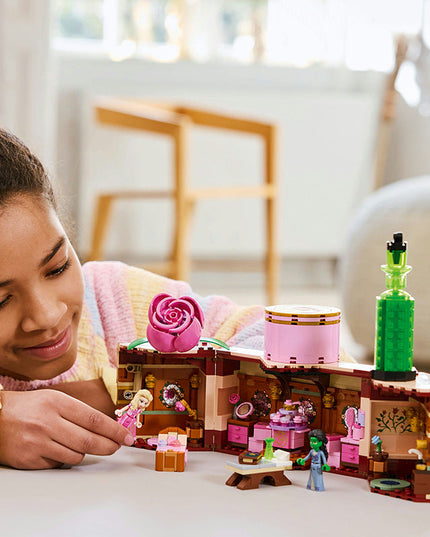 LEGO® Wicked Glinda & Elphaba’s Dormitory, Movie Set 75683