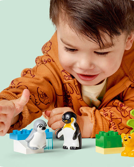 LEGO® DUPLO® Wild Animal Families: Penguins & Lions Set 10442