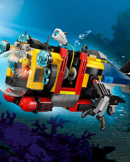 LEGO® City Helicopter, Fire Engine & Submarine Remix 60462