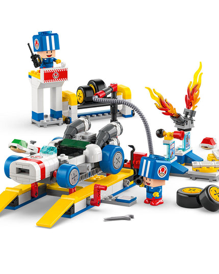 LEGO® Super Mario™: Mario Kart™ – Toad’s Garage, Nintendo® Character Gift 72035