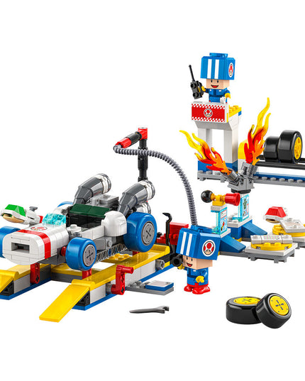 LEGO® Super Mario™: Mario Kart™ – Toad’s Garage, Nintendo® Character Gift 72035