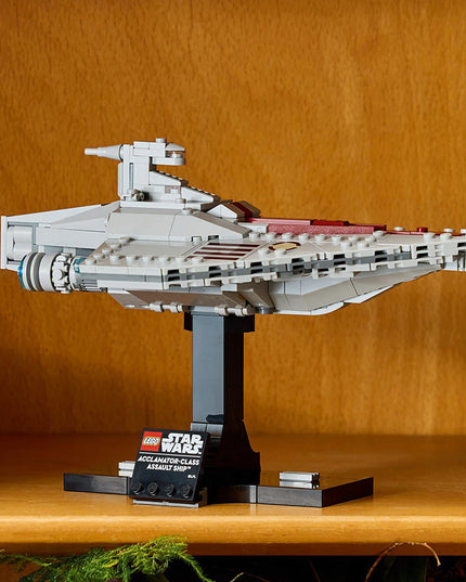 LEGO® Star Wars™ Acclamator-Class Assault Ship Model Set 75404