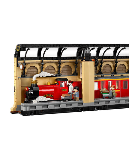 LEGO® Harry Potter™ Book Nook: Hogwarts™ Express, Magical Toy 76450