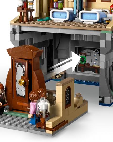 LEGO® Harry Potter™ Hogwarts™ Castle: Hospital Wing 76463