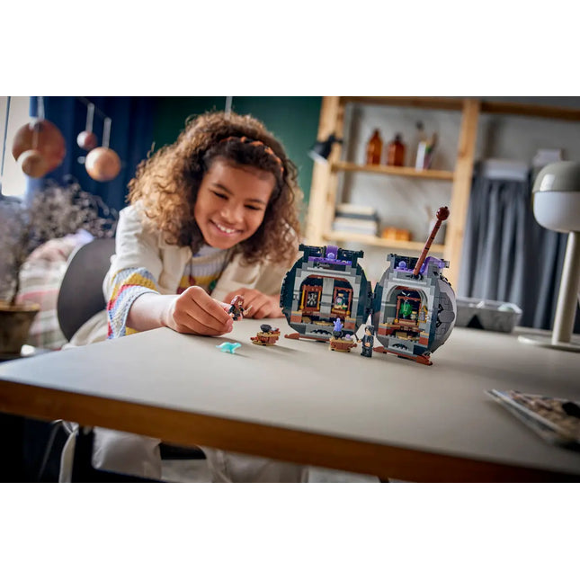 LEGO® Harry Potter™ Cauldron: Secret Potions Classroom 76464