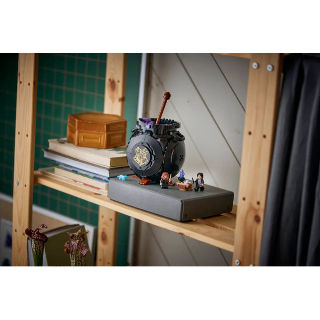 LEGO® Harry Potter™ Cauldron: Secret Potions Classroom 76464