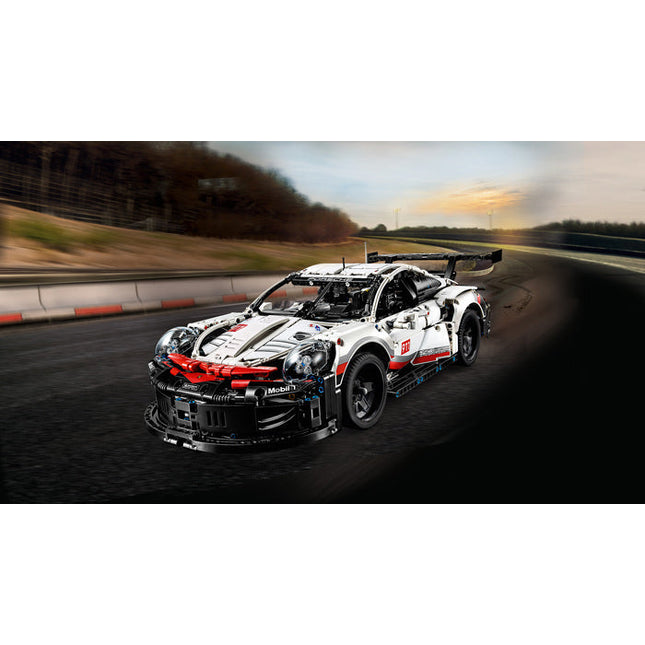 LEGO® Technic Porsche 911 RSR 42096