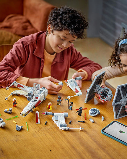 LEGO® Star Wars™ TIE Fighter & X-Wing Mash-up Set 75393