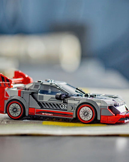 LEGO® Speed Champions Audi S1 e-tron quattro Race Car 76921
