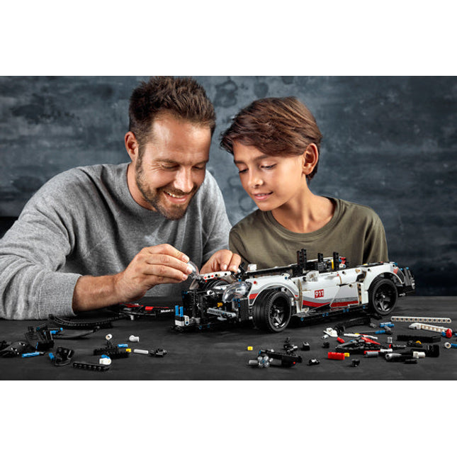 LEGO® Technic Porsche 911 RSR 42096